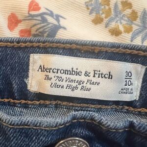 Women’s Abercrombie flare jeans
